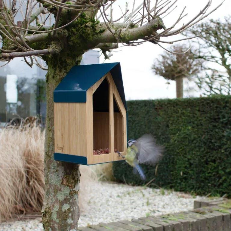 happy-feeder-house-design-vogelhaus